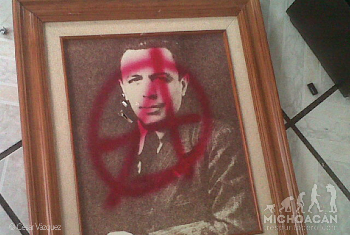 normalistas atacan pan 13